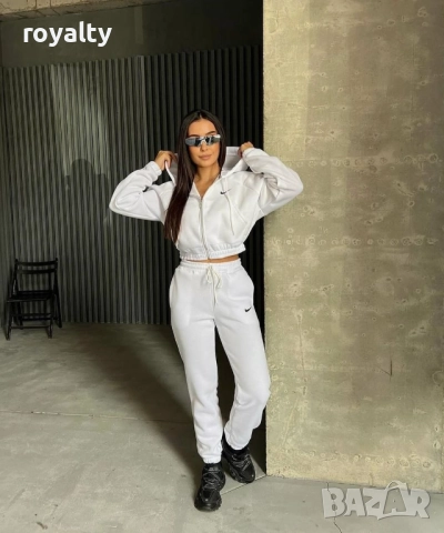 Nike спортен дамски комплект , снимка 3 - Спортни екипи - 51845080