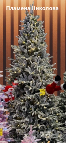Коледна елха с вградени лампички по връхчетата, снимка 2 - Декорация за дома - 52634976