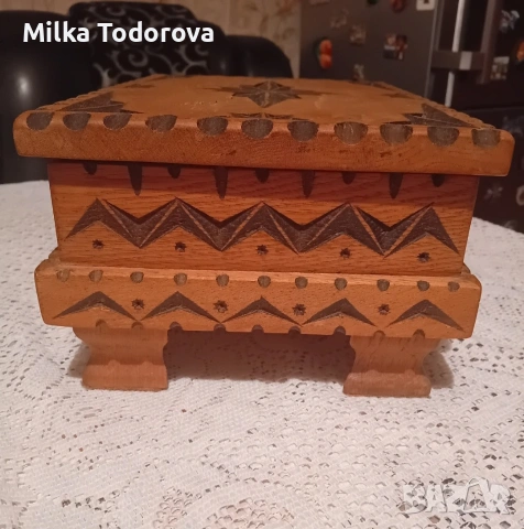 дървена масивна кутия , снимка 3 - Антикварни и старинни предмети - 54282856