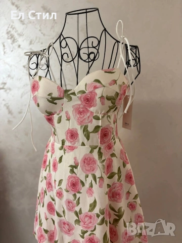 🌹Дамска флорална рокля.бюстие с чашка.Стандартен размер. 26 евро., снимка 3 - Рокли - 53972256