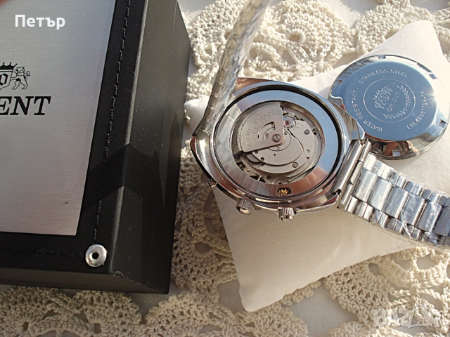 Нов Мъжки Часовник Orient Вечен календар с кутия, снимка 5 - Мъжки - 52734883
