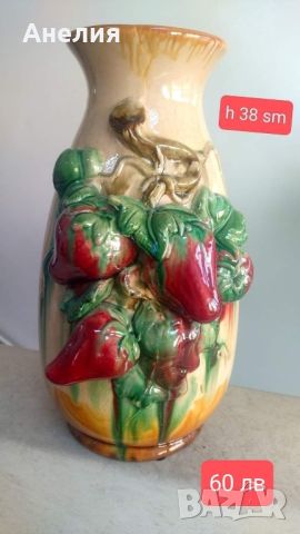 Огромна 3 Д Ваза с ягоди от Италия.Ръчна изработка ., снимка 2 - Вази - 45579155