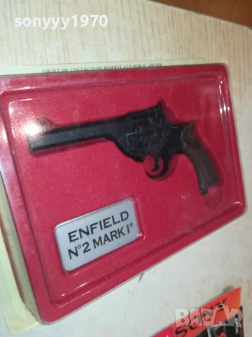 ПИСТОЛЕТ-РЕВОЛВЕР-КОЛЕКЦИОНЕРСКИ МОДЕЛ 2409251107, снимка 9 - Колекции - 51817761