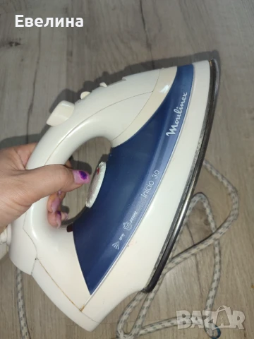 Спешно ютия Moulinex работи без забележки, снимка 4 - Ютии - 51246999