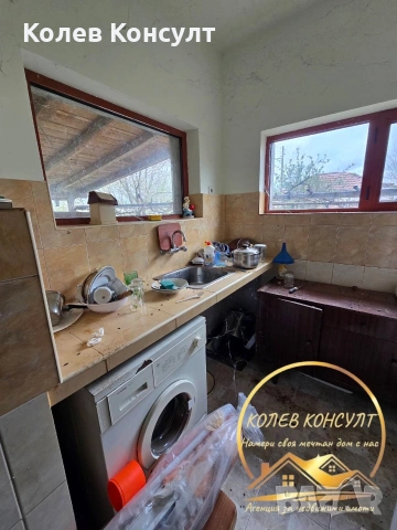 🥇 Агенция “Колев Консулт” продава едноетажна къща в село Караджалово, община Първомай , снимка 8 - Къщи - 54080438