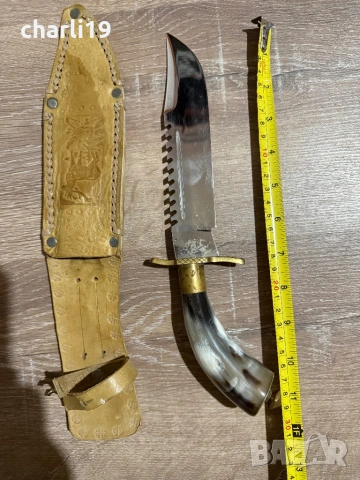 Уникален ловджийски нож 