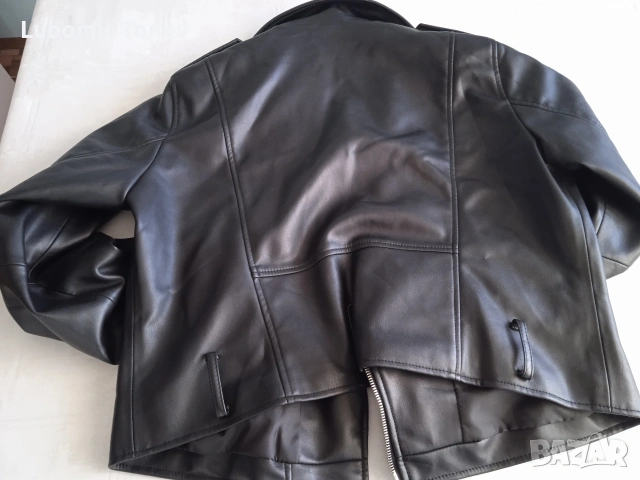 Продавам яке, снимка 2 - Якета - 53657656