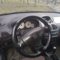 Peugeot 206, снимка 6 - Автомобили и джипове - 45334560