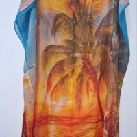 Туника-рокля за плажа в модерни цветни принтове и в свободна права кройка, универсален размер. Дължи, снимка 4 - Рокли - 45752554