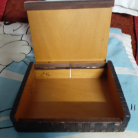 Стара Дървена кутия за бижута, снимка 2 - Антикварни и старинни предмети - 45040326