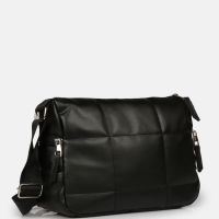 Удобна и практична дамска мека чанта с дълга дръжка 22х14см, снимка 3 - Чанти - 45763274