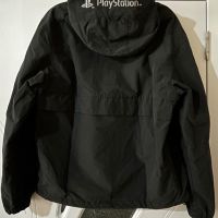 Ветроустойчиво яке с принт цвят Черен/PlayStation H&M, снимка 2 - Други - 45143309
