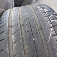 2 бр.летни гуми  Michelin 275 40 19 dot0717 Цената е за брой!, снимка 3 - Гуми и джанти - 44936997