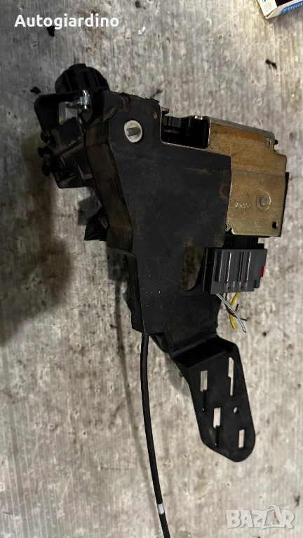 Брава за врата за Ford Fiesta 2007 - 2S61A264A26BR / 2561A26, снимка 1