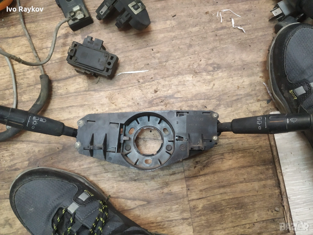 Лостчета за светлини и чистачки на Peugeot 306 , 61557102 , снимка 1