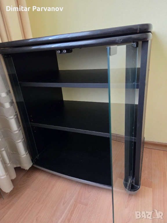 Разпродавам обзавеждане за апартамент , снимка 1