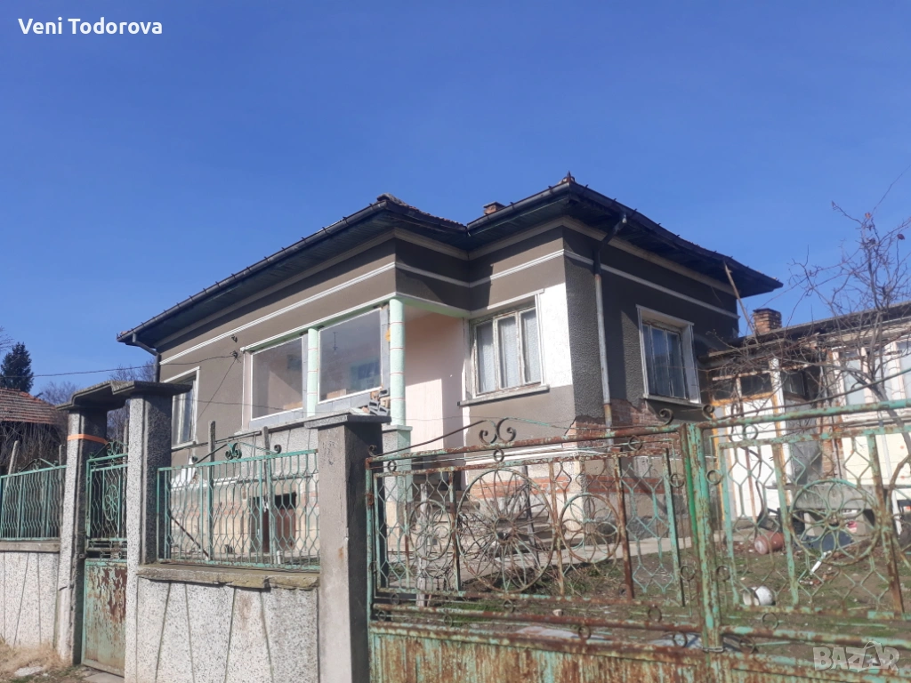 за продажба масивна къща, снимка 1