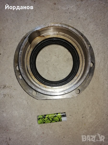 Чаша за скоростна кутия на трактор К700, К 701 , снимка 1