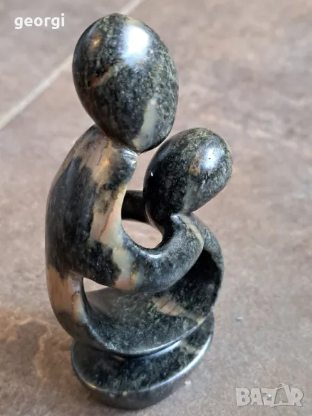 каменна статуетка майка с дете 8/3, снимка 1