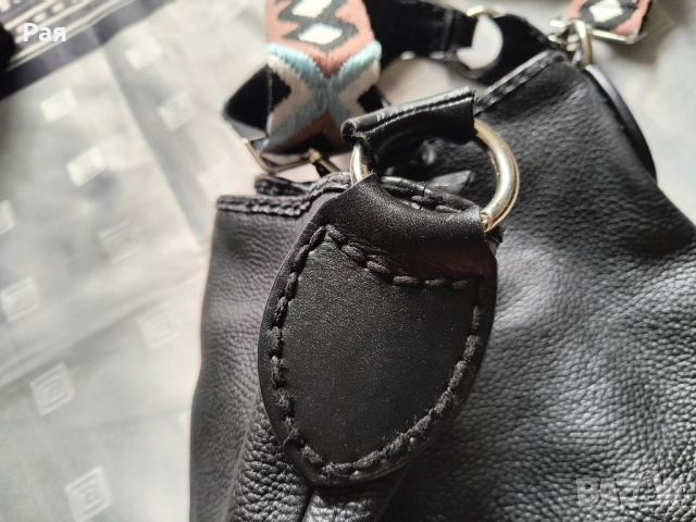 Дамска чанта Tosca Blu , снимка 6 - Чанти - 51837270