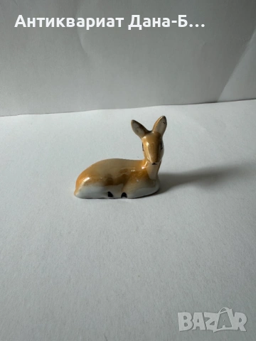 Ретро порцеланова фигурка „Лежаща сърна“ – Винтидж декорация
