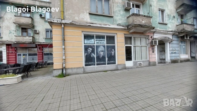 Продава се . Дава под Наем.търговски обект(фризьорски салон) 68кв.м на главен булевард ., снимка 13 - Магазини - 42079338