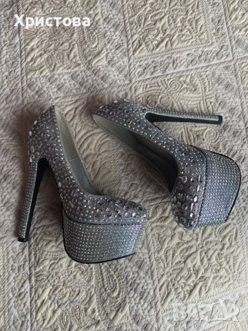Страхотни обувки с камъни, снимка 2 - Дамски обувки на ток - 44987400