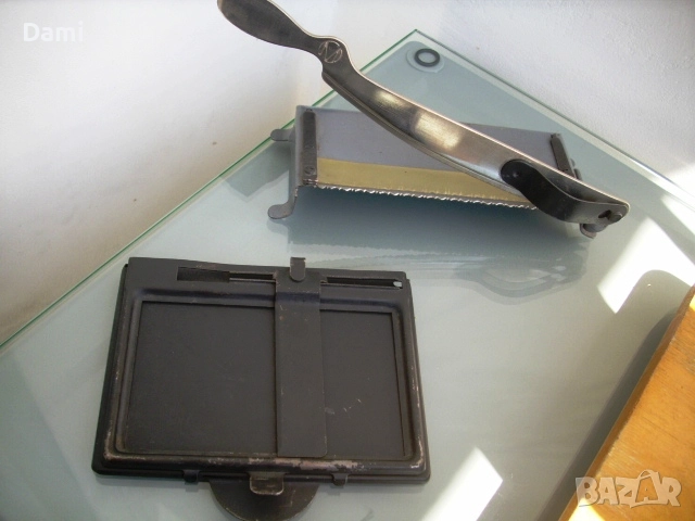 Съветска фотолаборатория Смена с аксесоари, снимка 7 - Антикварни и старинни предмети - 52861487