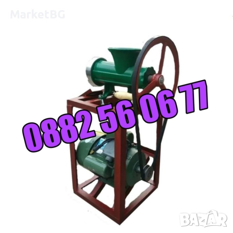 Чугунена месомелачка 32 номер, с мотор и стойка с приставки