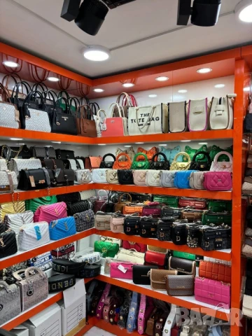 чанти guess chanel louis vuitton ysl saint laurent guess 