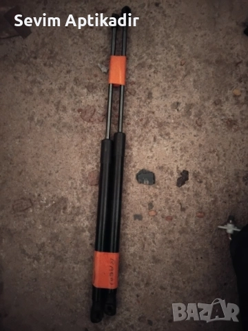 Комплект газови амортисьори 