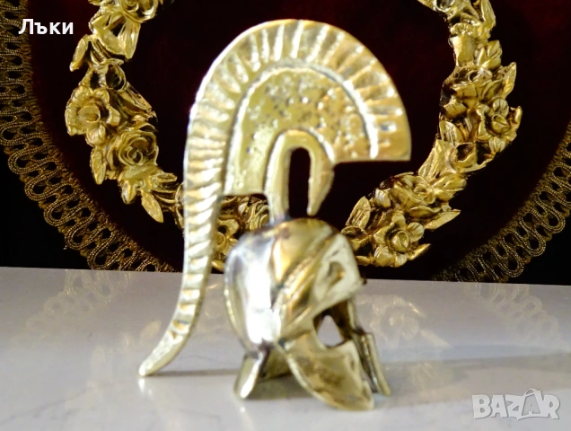 Спартански шлем,воин Леонидас от бронз. 