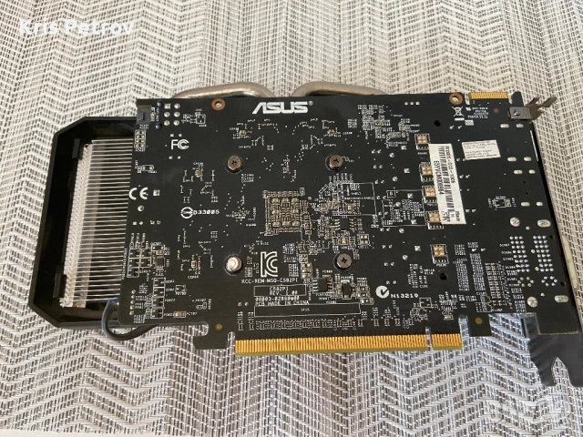 Видеокарта ASUS R7 260X 1GB DDR5, снимка 4 - Видеокарти - 53673630