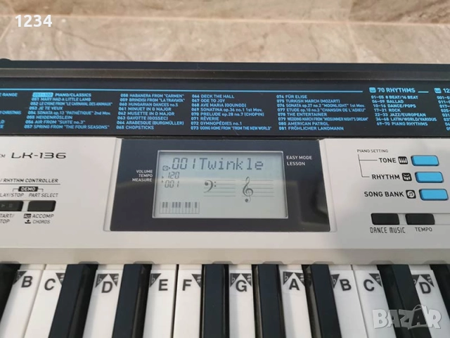 КАТО НОВ синтезатор клавир CASIO LK-136 пиано с плътни светещи клавиши 5 октави, снимка 6 - Синтезатори - 52049716