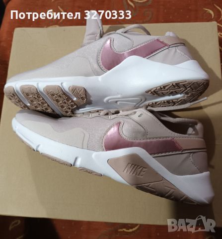 Дамски маратонки Nike , снимка 5 - Маратонки - 46104022