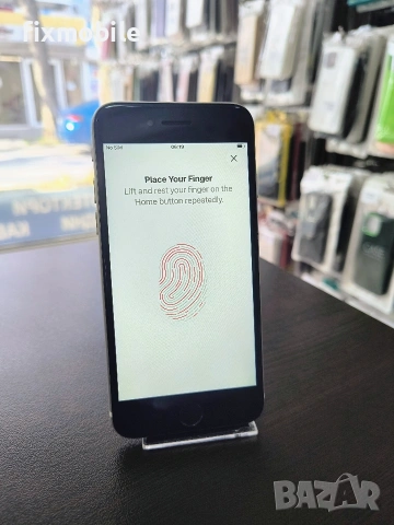 Apple iPhone SE 2020 64GB White, снимка 2 - Apple iPhone - 54042309