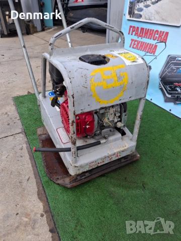 Трамбовка вибро плоча с двигател  - Honda , снимка 3 - Други инструменти - 53499652