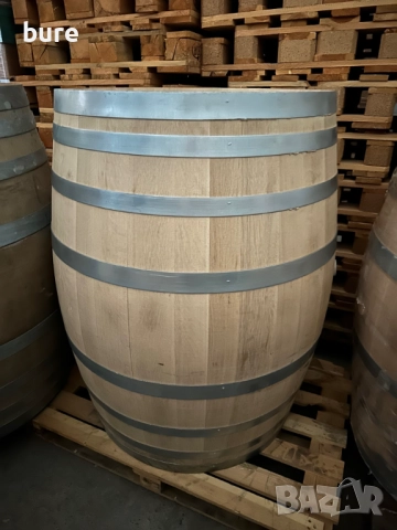 Нова дъбова бъчва с обем 225 литра