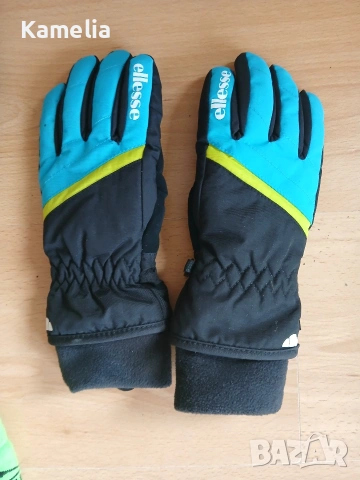 Детска термоблуза, ски чорапи, ръкавици, снимка 3 - Зимни спортове - 53121752