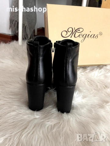 Дамски боти с ток Megias, снимка 3 - Дамски боти - 53414631
