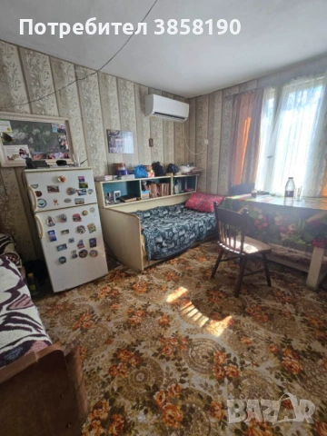 Продава се имот в с. Староселци, обл. Плевен – 1 декар двор, две къщи, лятна кухня, снимка 3 - Къщи - 54123160