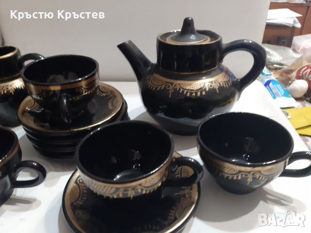 Прекрасен сервиз за кафев много добро състояние, снимка 4 - Сервизи - 46115570