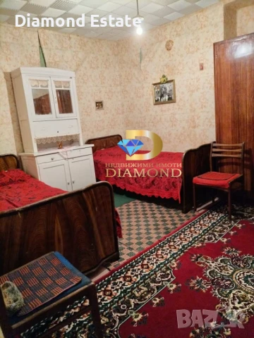 Едноетажна къща в село Елена, обл. Хасково, снимка 8 - Къщи - 51365405