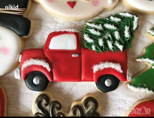 Коледна кола автомобил камион Коледен с елха метална форма резец тесто сладки бисквитки декор, снимка 2 - Форми - 53049545