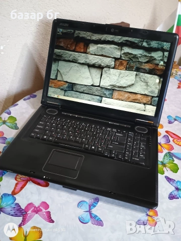 лаптоп асус 17, снимка 4 - Лаптопи за работа - 54299993