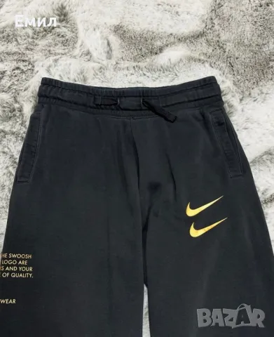 Юношеско долнище Nike Swoosh, Размер XL за ръст до 170 см, снимка 2 - Детски анцузи и суичери - 46833006