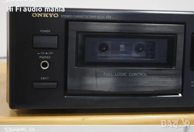 Продавам касетен дек онкио ta-6210