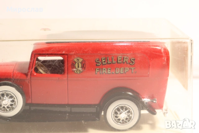 1:43 SOLIDO CADILLAC ПОЖАРНА КОЛИЧКА МОДЕЛ, снимка 2 - Колекции - 53673838