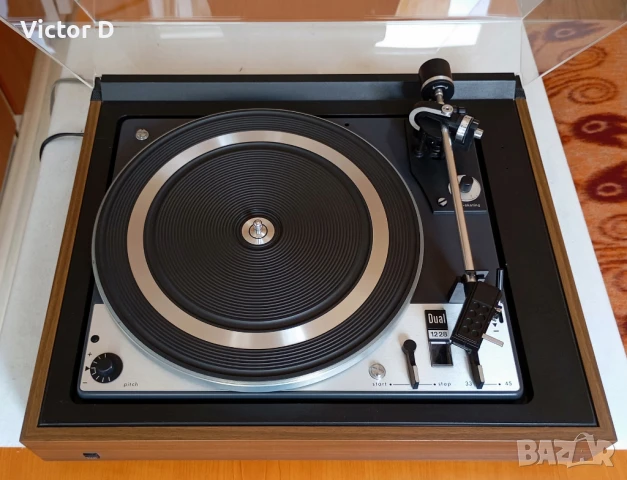DUAL CS 1228 - Грамофон с нов капак., снимка 2 - Грамофони - 50522719
