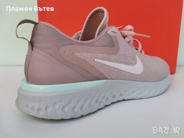 Нови Дамски маратонки NIKE 41 номер, снимка 2 - Маратонки - 46343468